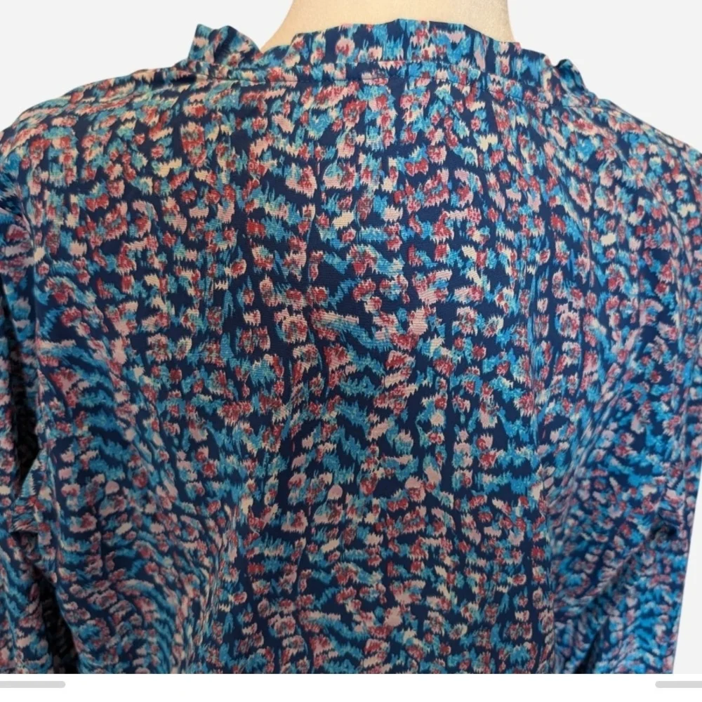 Chic Women's Blue and Pink Blouse - Picture 5 of 8
